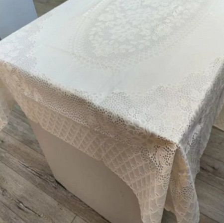Скатерть ажурная ШТУЧНАЯ LP-0910U бел. (137*183см)