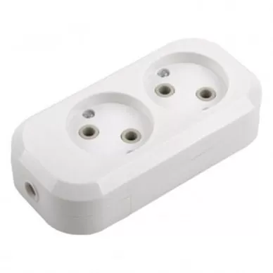 General роз. колодка 2гн., 10А, 250В, 2,2кВт Серия "Easy" с доп. крышкой (АВС-пластик) белая