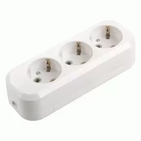 General роз. колодка 3гн., земля, 16А, 250В,  3,5кВт Серия "Easy" с доп. крышкой (АБС-пластик) белая