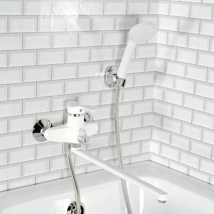 Смеситель для ванны монокомандный белый / хром Potato P2201-7