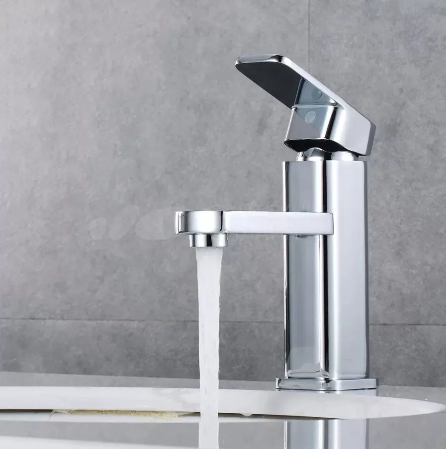 Смеситель для раковины монокомандный хром Potato P 1006